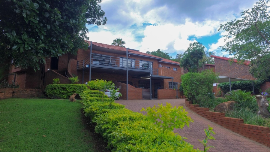 4 Bedroom Property for Sale in Safari Gardens North West